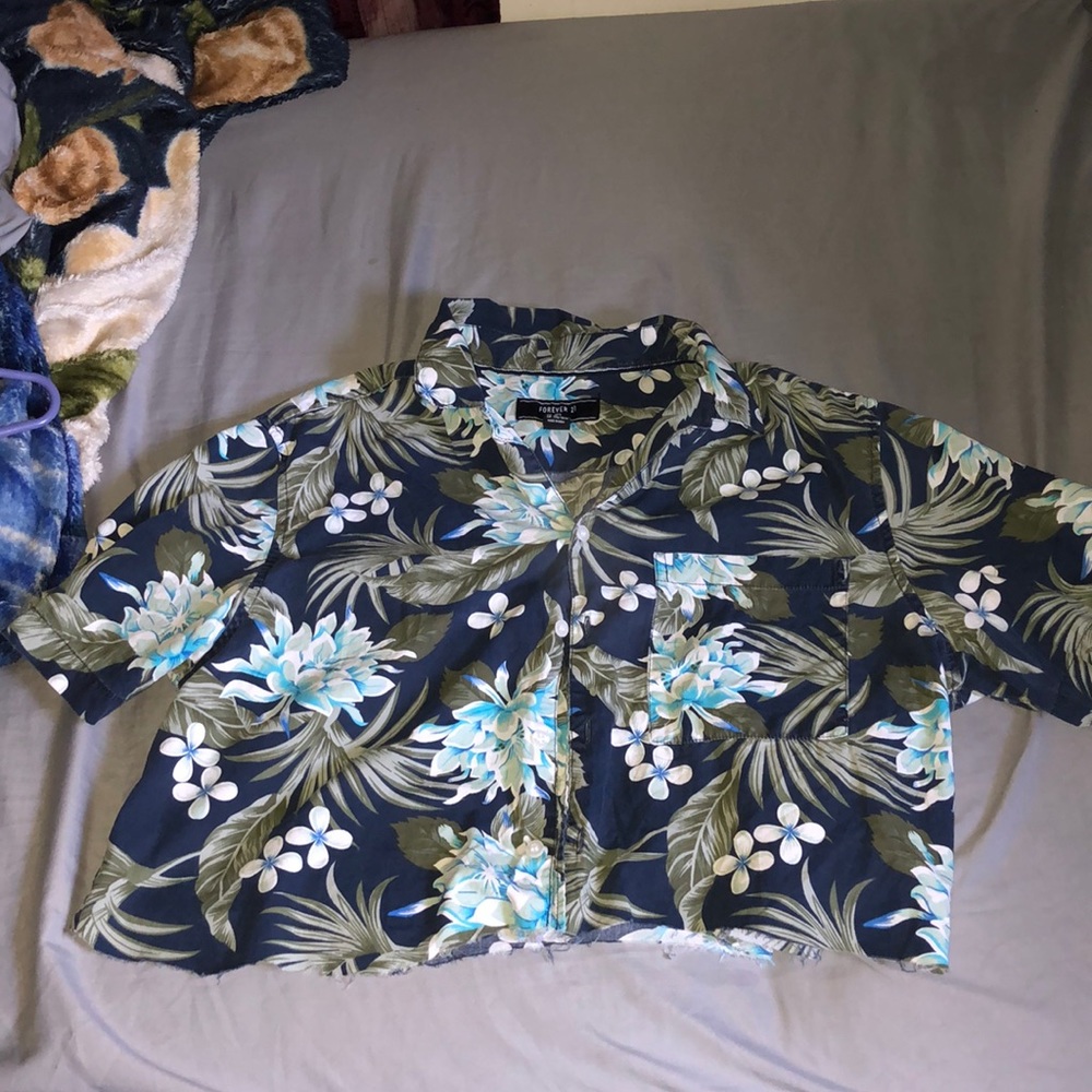 Cropped Floral Hawaiian shirt